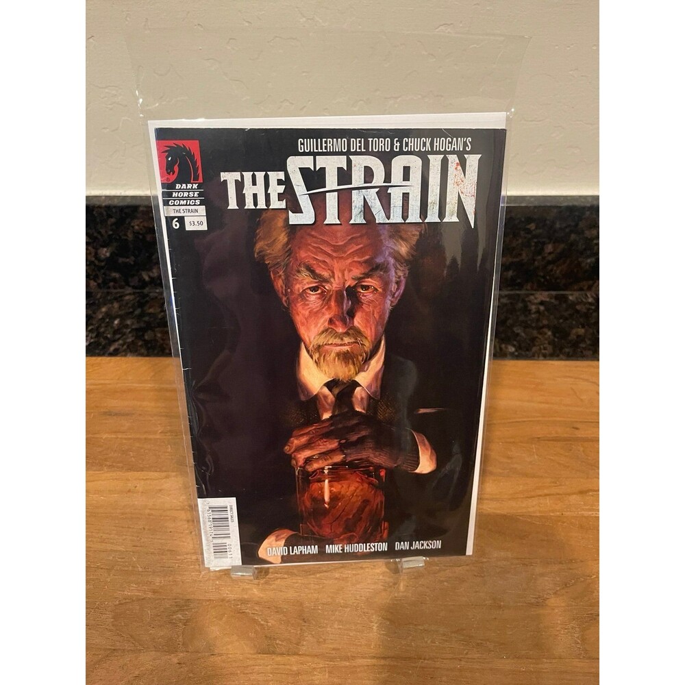 Strain, The #6 Dark Horse